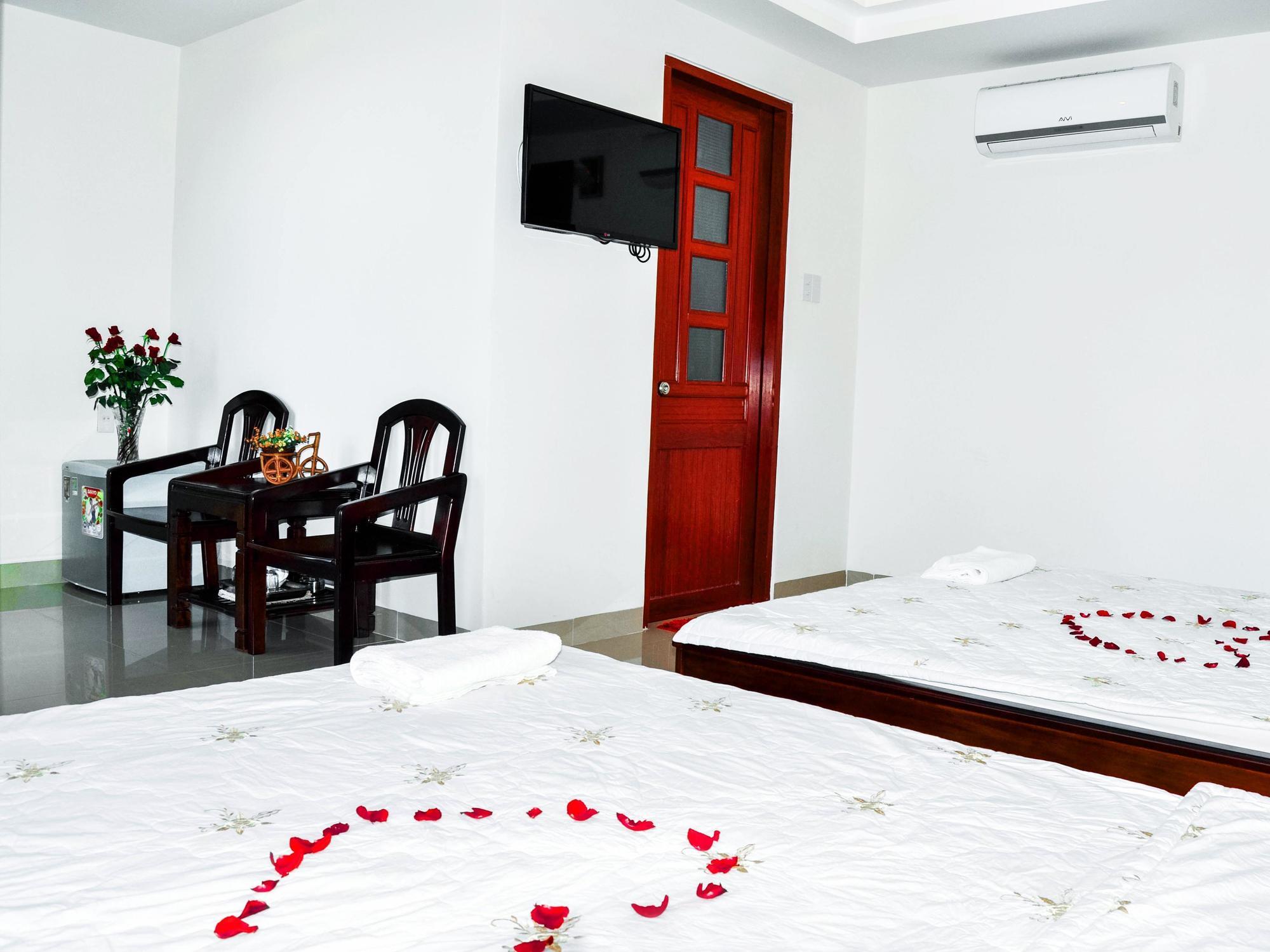 Thien Thanh Hotel - E Dragon Nha Trang Esterno foto